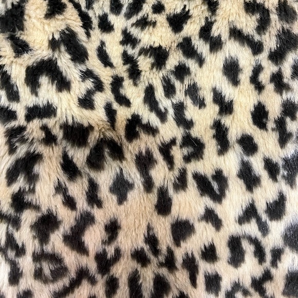 Leopard Furry Jacket - Picture 4 of 4